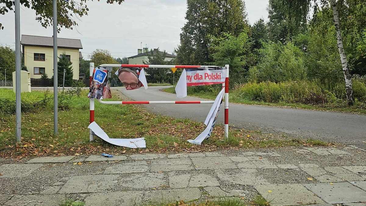 Dewastacje materiałów wyborczych odnotowane w Jaworznie
