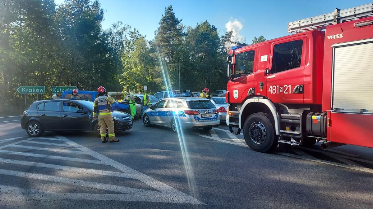 Kolizja na skrzyżowaniu ulicy Martynikaów z Moniuszki
