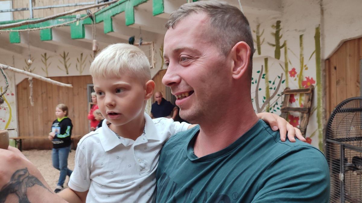 Paweł, ratownik górniczy, zasłabł w trakcie wypoczynku nad morzem. Trwa zbiórka na jego rehabilitację
