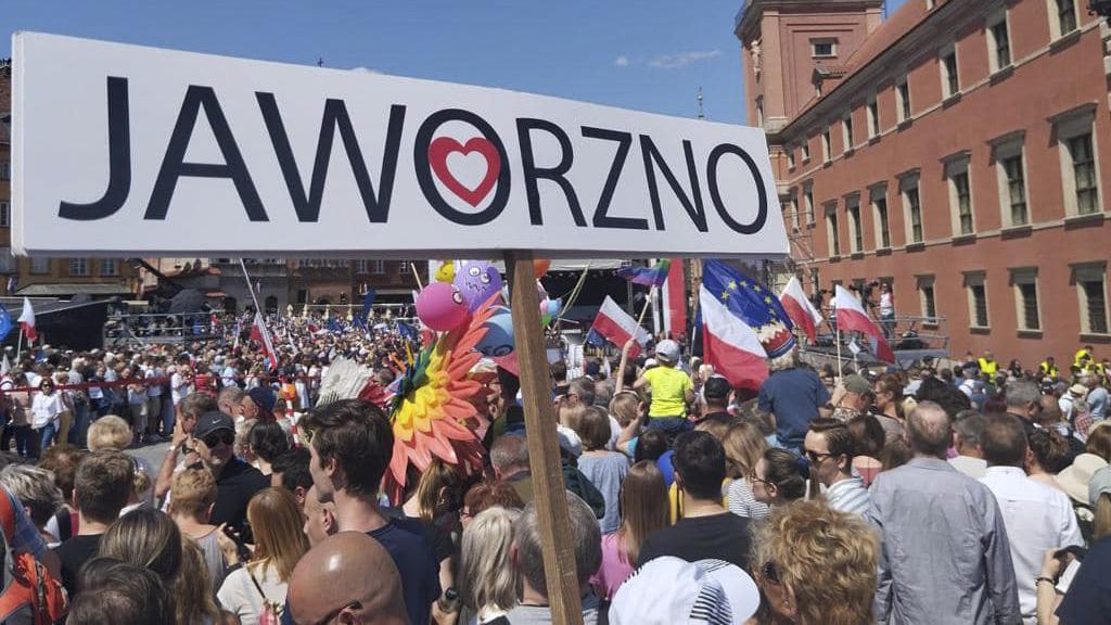 Marsz Miliona Serc w Warszawie. Organizatorzy zapewniają transport z Jaworzna