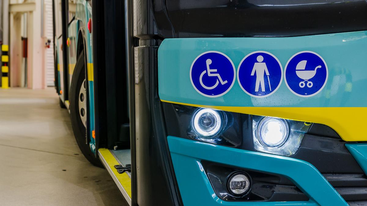 Kierowca autobusu zostanie zwolniony za zignorowanie niepełnosprawnego pasażera