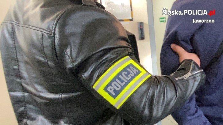 Policyjny pościg ulicami Jaworzna za 27-letnim kierowcą Lanci