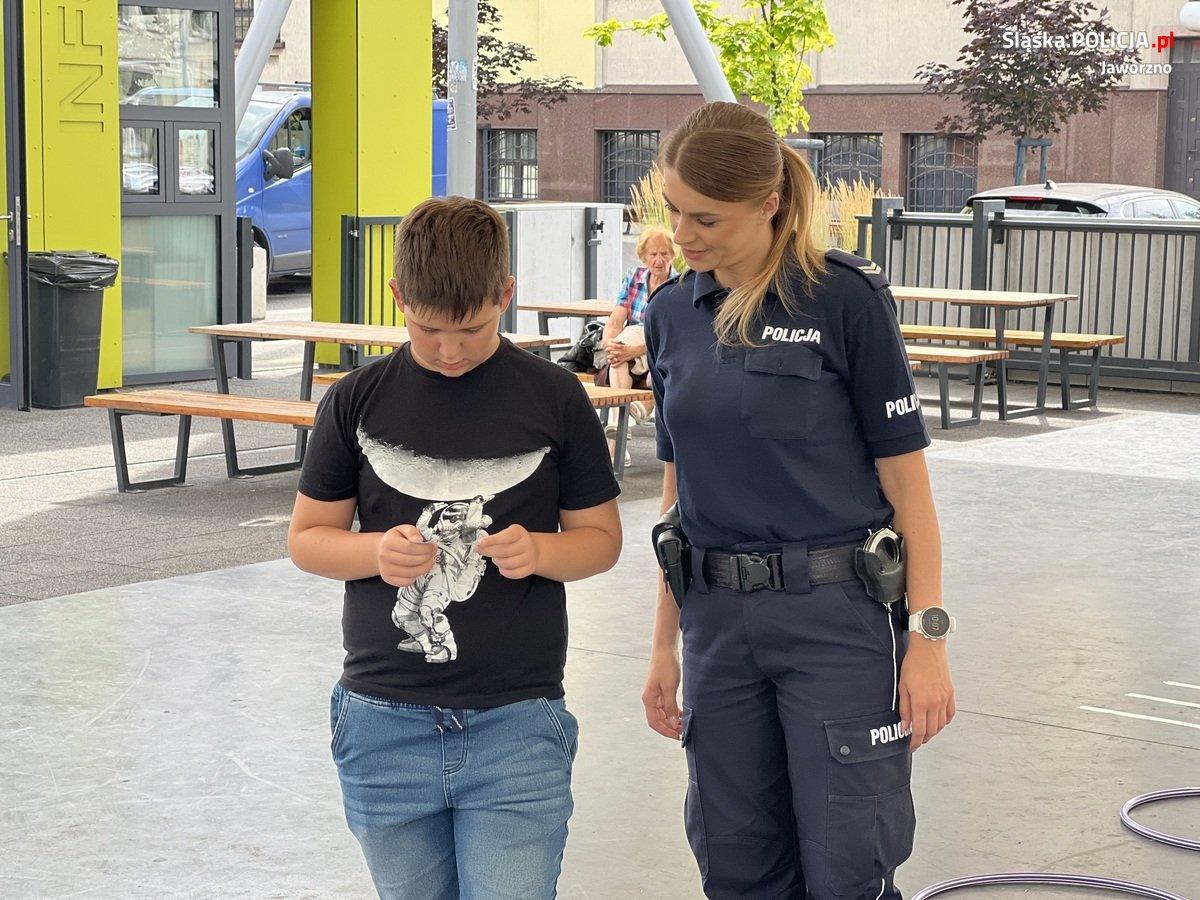 Bezpieczny powrót do szkoły z jaworznickimi policjantami