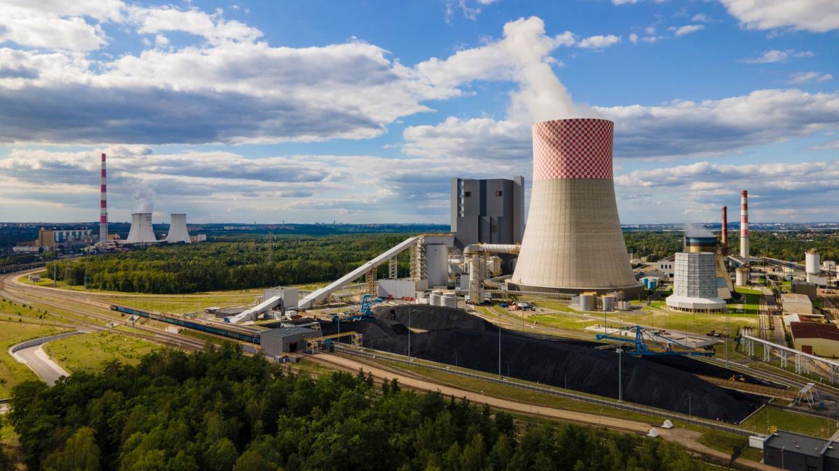 Kolejna awaria bloku 910 MW. Polska musiała awaryjnie sprowadzać prąd z zagranicy