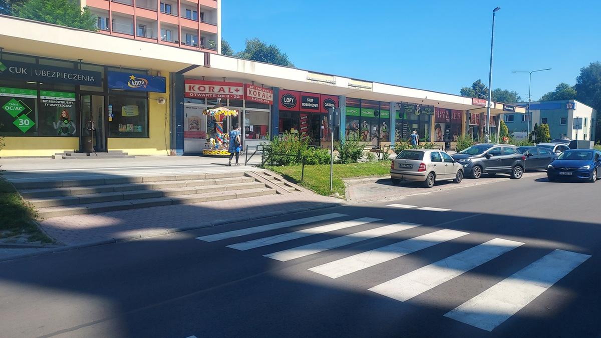 Odważna ekspedientka powstrzymała bandytę w kominiarce, który wymachiwał czymś przypominającym broń
