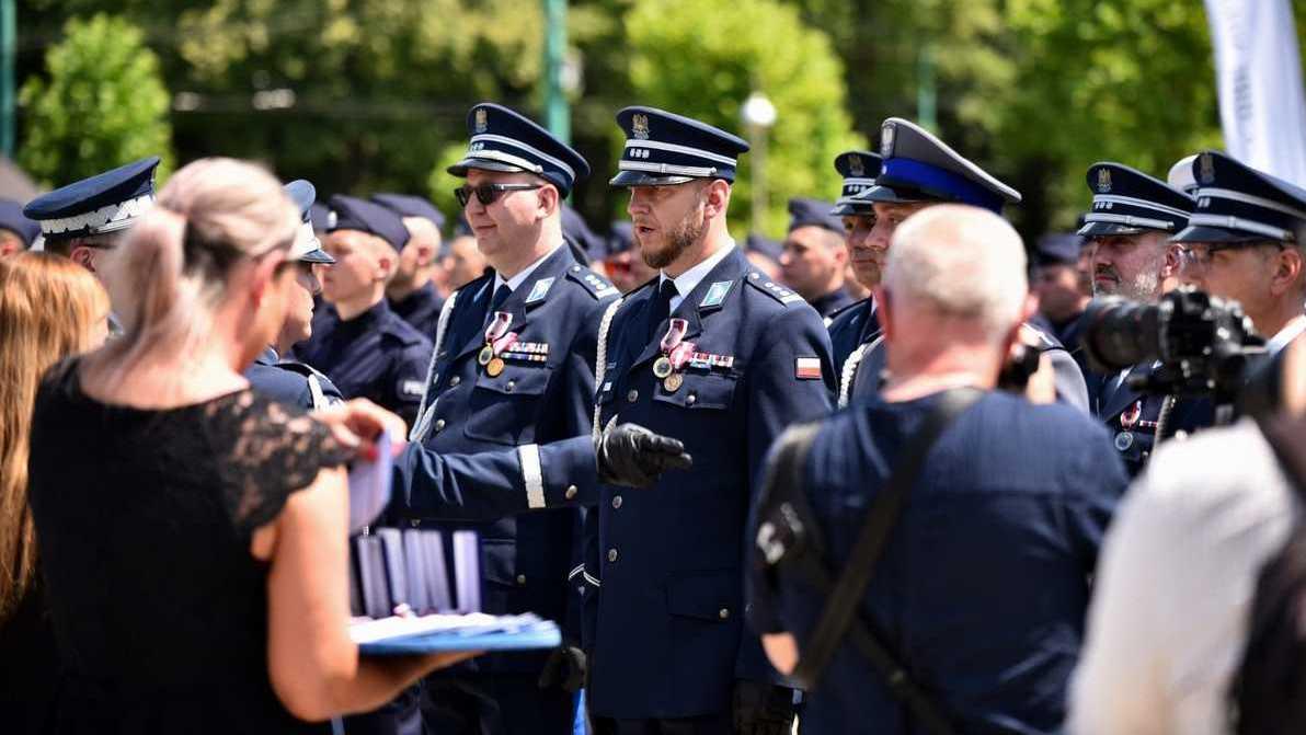Komendant KMP Jaworzno został uhonorowany Złotą Odznaką 