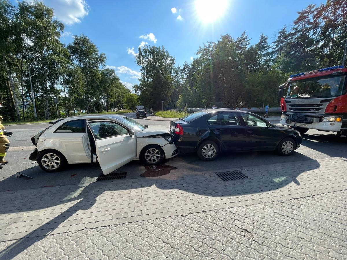 Zderzenie 4 pojazdów przy ul. Martyniaków