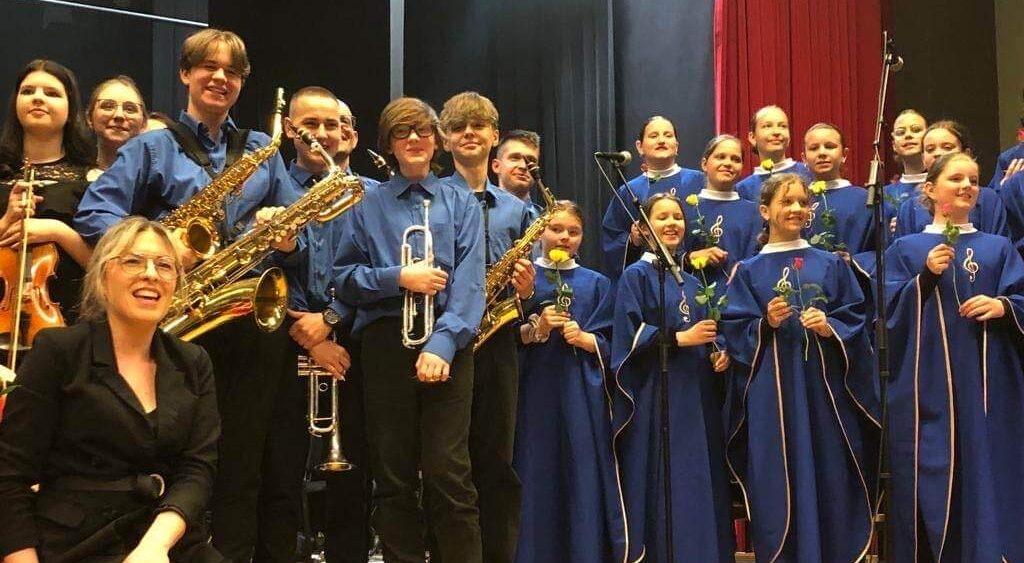 Koncert Zadyrygowanych w MDK - owacje na stojąco