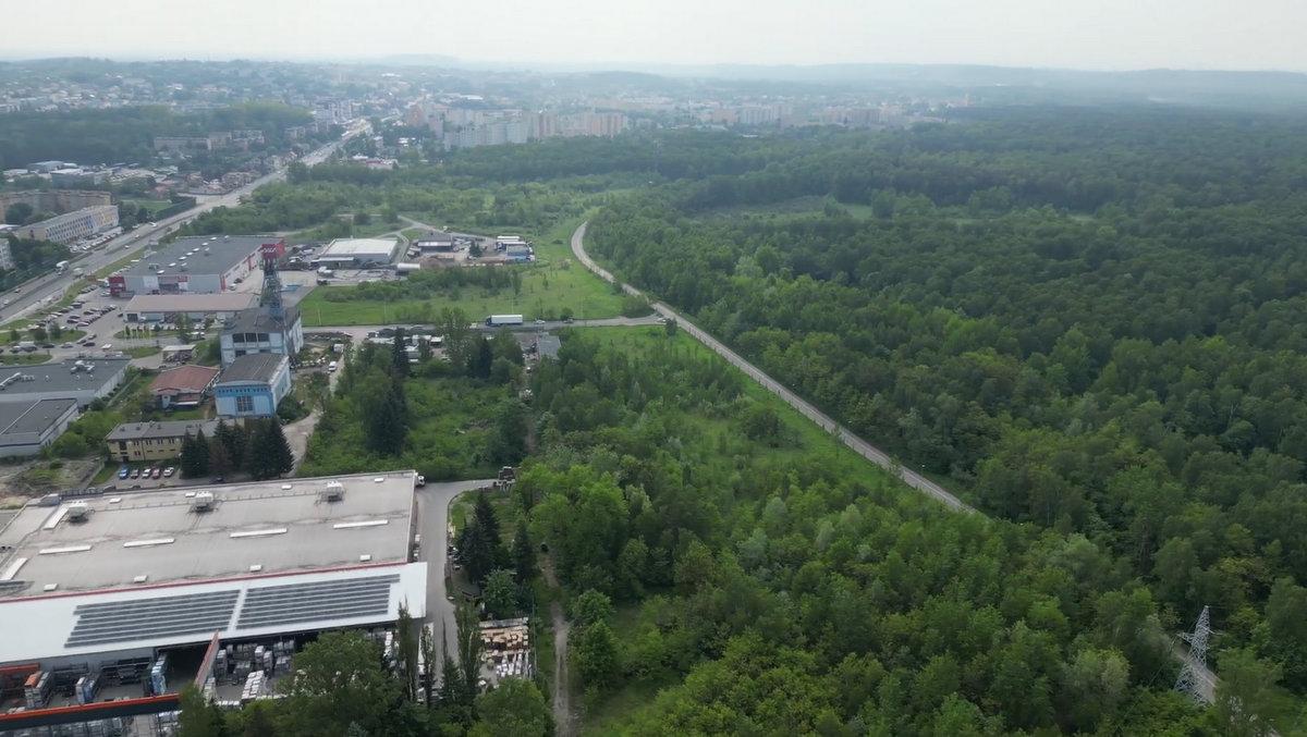 Gmina pozyskała tereny od SRK. Jeden dla JOG, drugi przy Janie Kantym. Kolejna może być Tarka