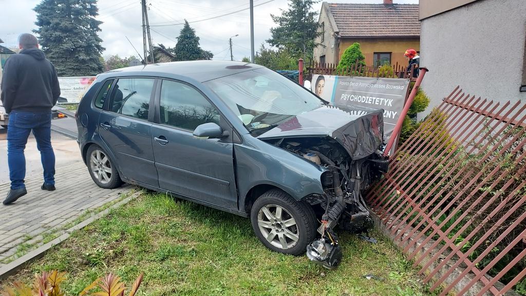 Groźna kolizja dwóch samochodów na Warpiu