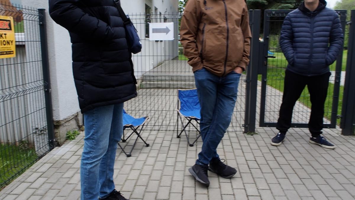 Kolejka aby zapisać dziecko do żłobka stoi już dzień wcześniej