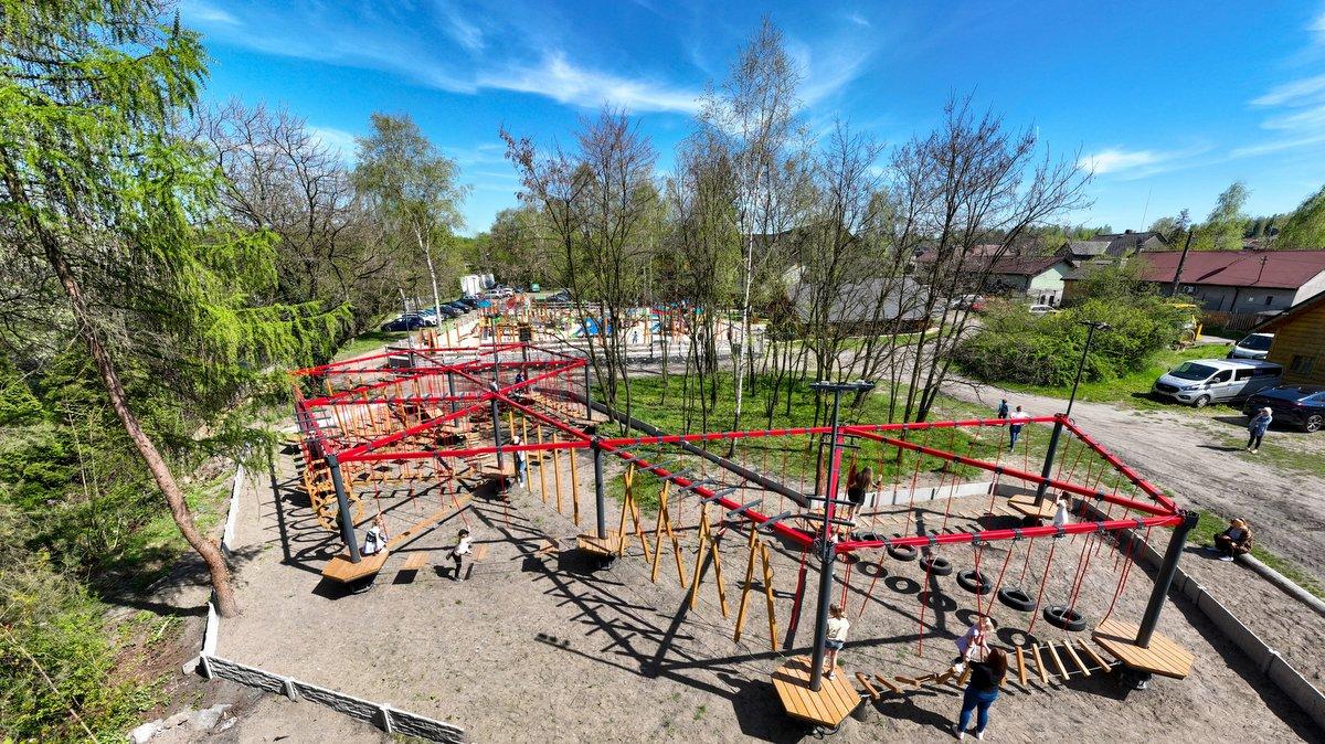 Park linowy i plac zabaw - nowe atrakcje dla dzieci w Borowej Chacie