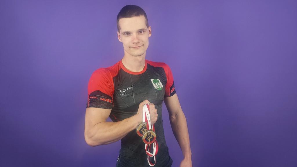 Łukasz Kopyść podwójnym Mistrzem Polski w armwrestlingu