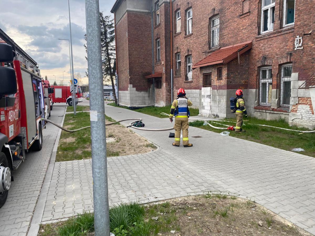 Pożar w dawnym budynku Szkoły Podstawowej nr 6
