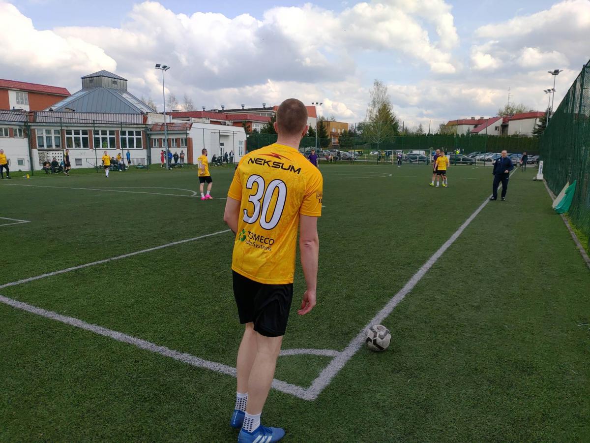 Pierwsza kolejka Jaworznickiej Ligi Szóstek Salos