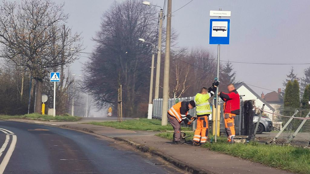 Czy przystanek autobusowy przy Polnej jest bezpieczny?