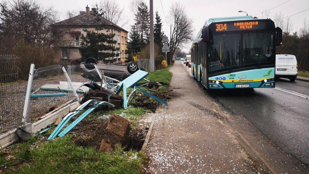 Dachowanie przy ulicy Jaworznickiej