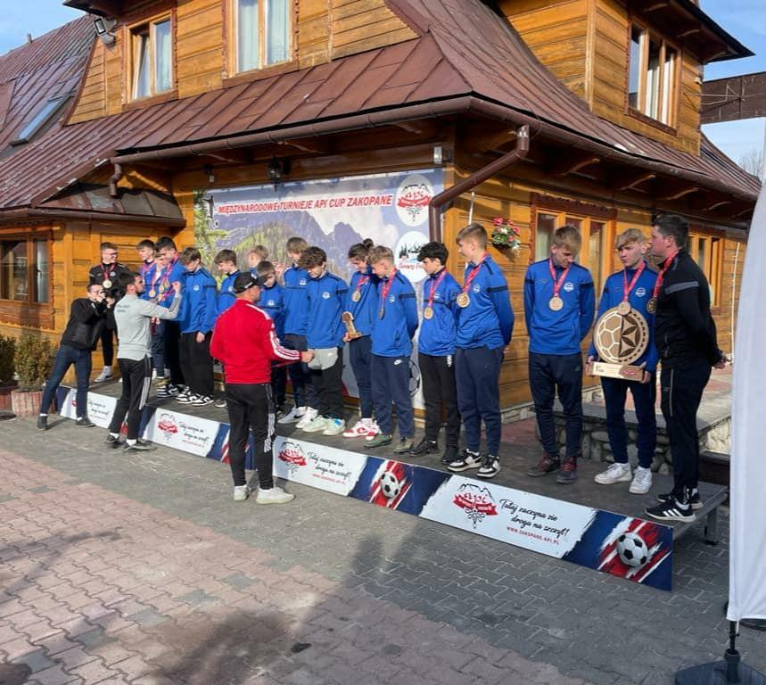 Akademia 2012 zwycięża w turnieju Api Cup Zakopane
