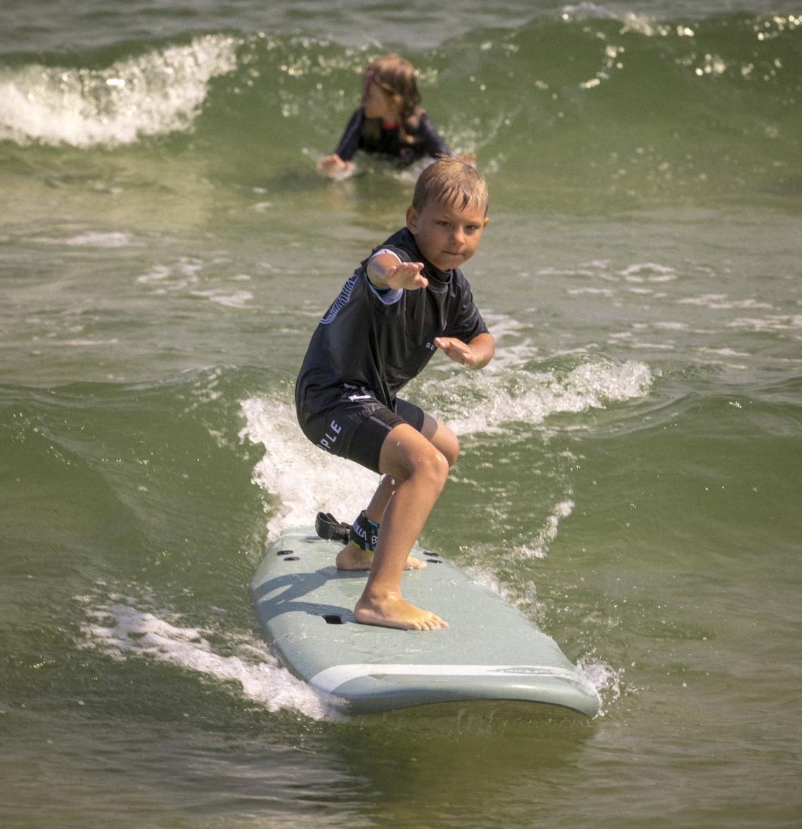 Jak przygotować się do nauki surfingu?