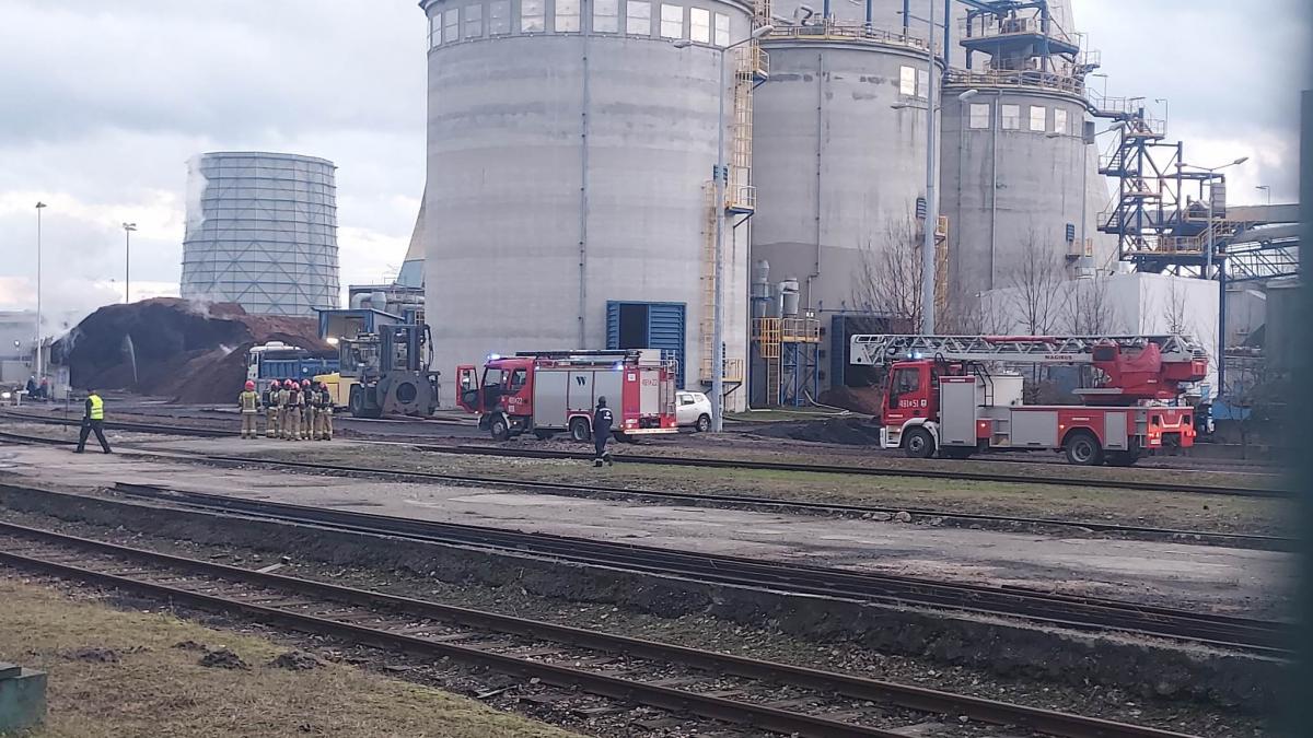 Pożar biomasy na elektrowni