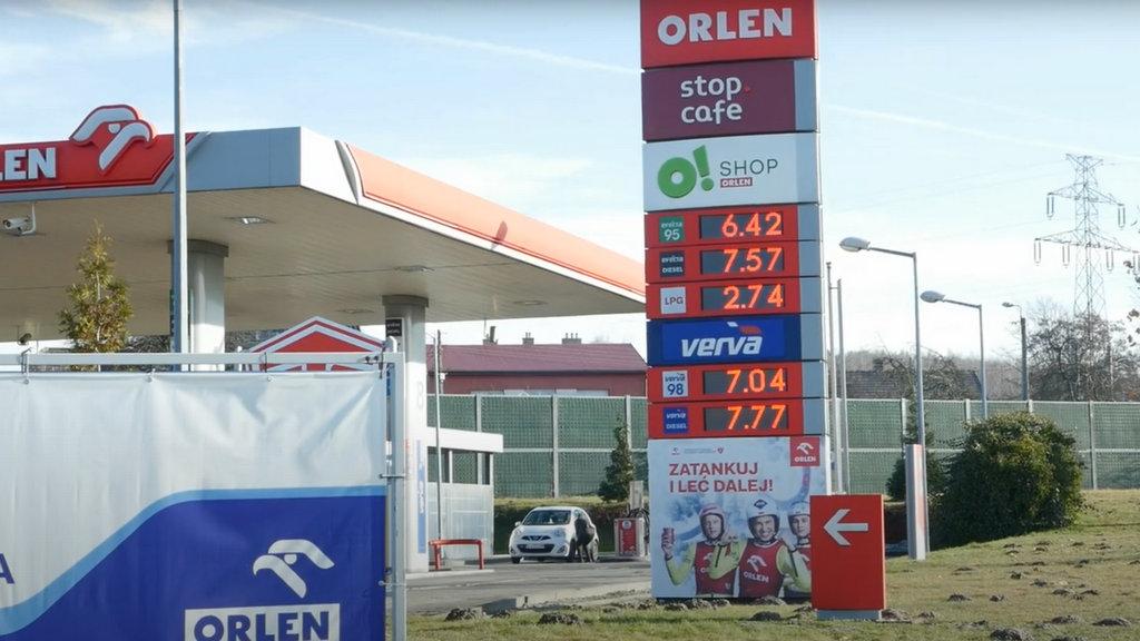 Ceny paliw w 2023 roku się nie zmieniły! Dlaczego?