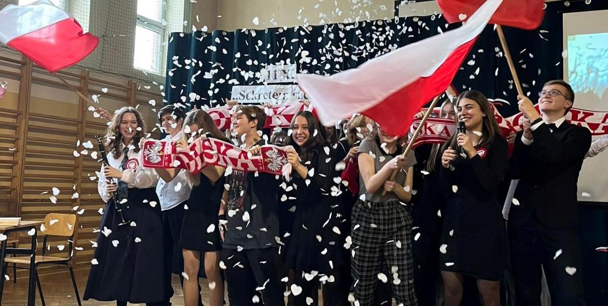 W II LO akademia z okazji 11 listopada