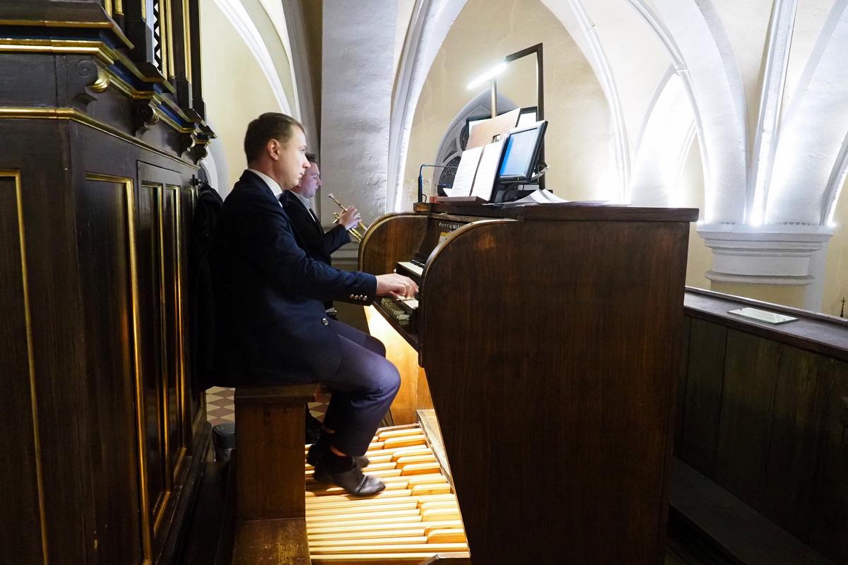 II Elżbietański koncert organowy w szczakowskiej parafii
