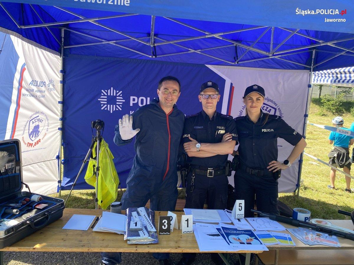 „Świeć Przykładem” policjanci odwiedzili szkoły