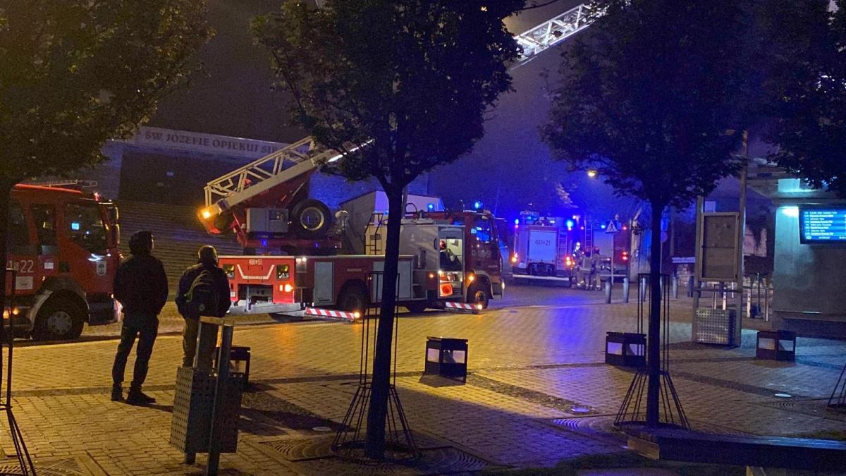 Interwencja strażaków na rynku w Jaworznie