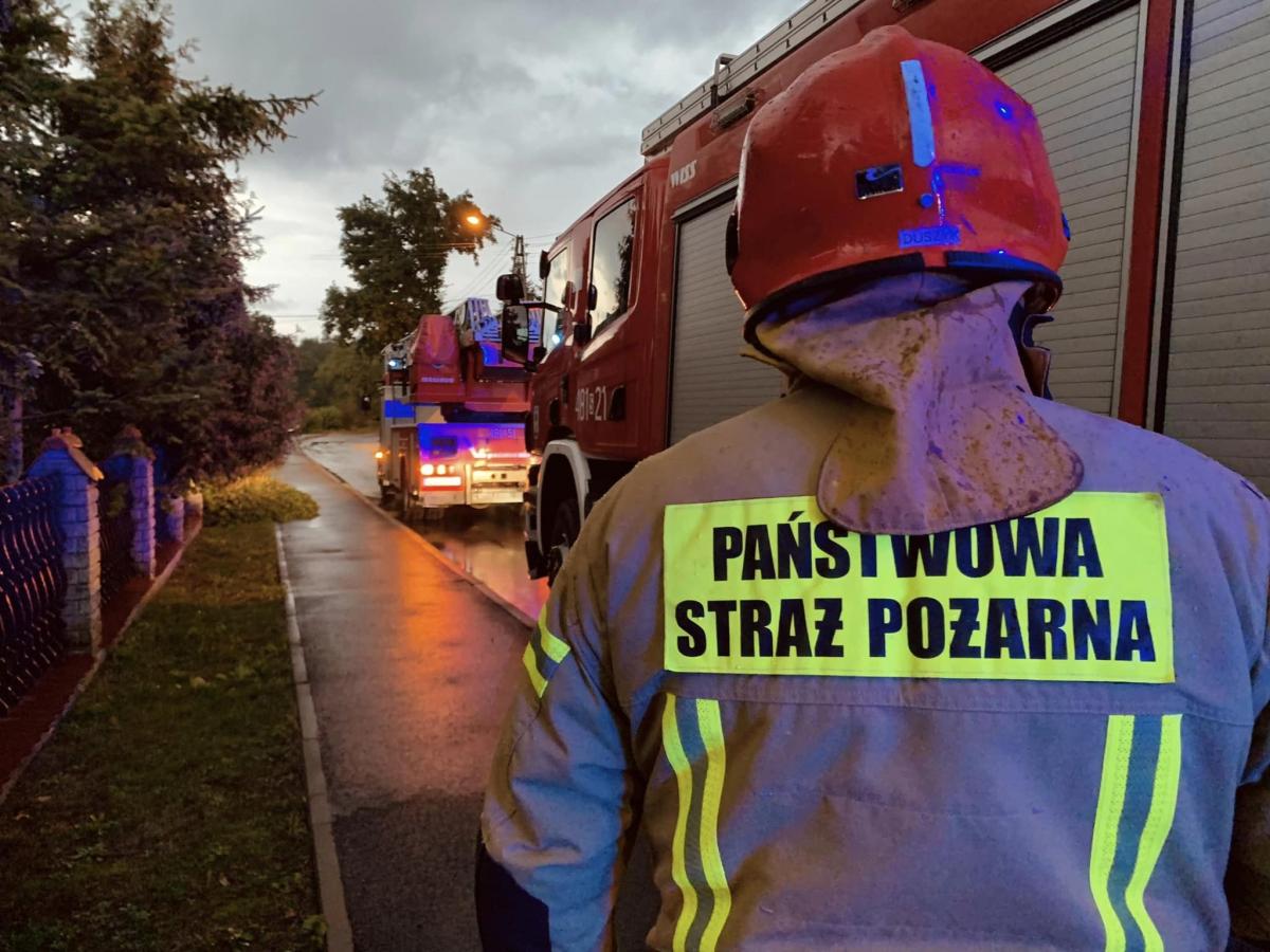 Zwarcie przyczyną pożaru domu