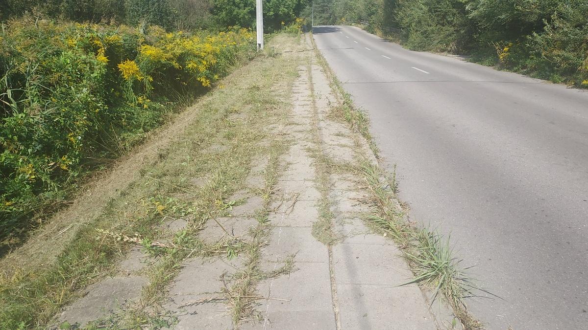 Chodnik przy ul. Malczewskiego jest w tragicznym stanie — żali się mieszkaniec Jaworzna