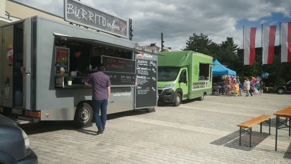 Zlot Food Trucków w Jaworznie rozpoczęty — znamy menu