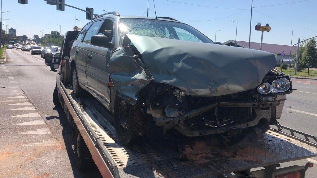 52-letnia kierująca Nissanem sprawczynią kolizji na Komunie