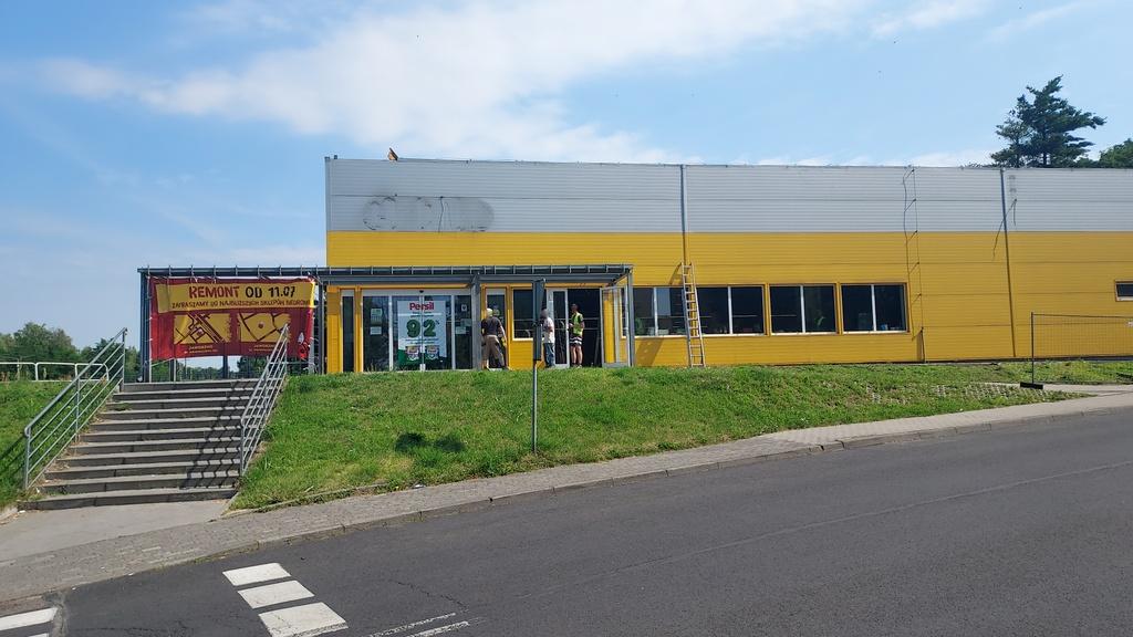 Biedronka na Podłężu przechodzi gruntowną przemianę