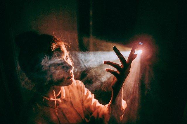 Jaki projektor wybrać do domu? Kilka praktycznych porad
