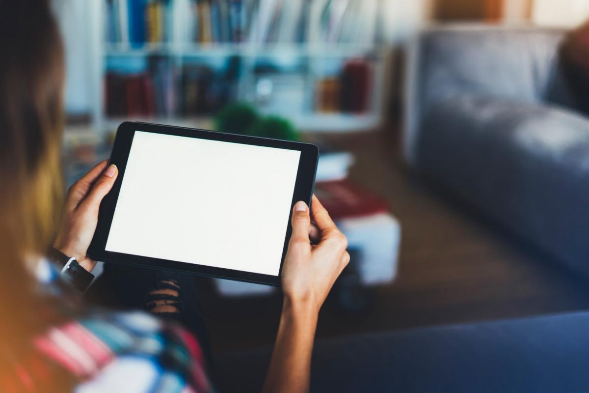 Co lepiej wybrać: smartfon czy tablet?