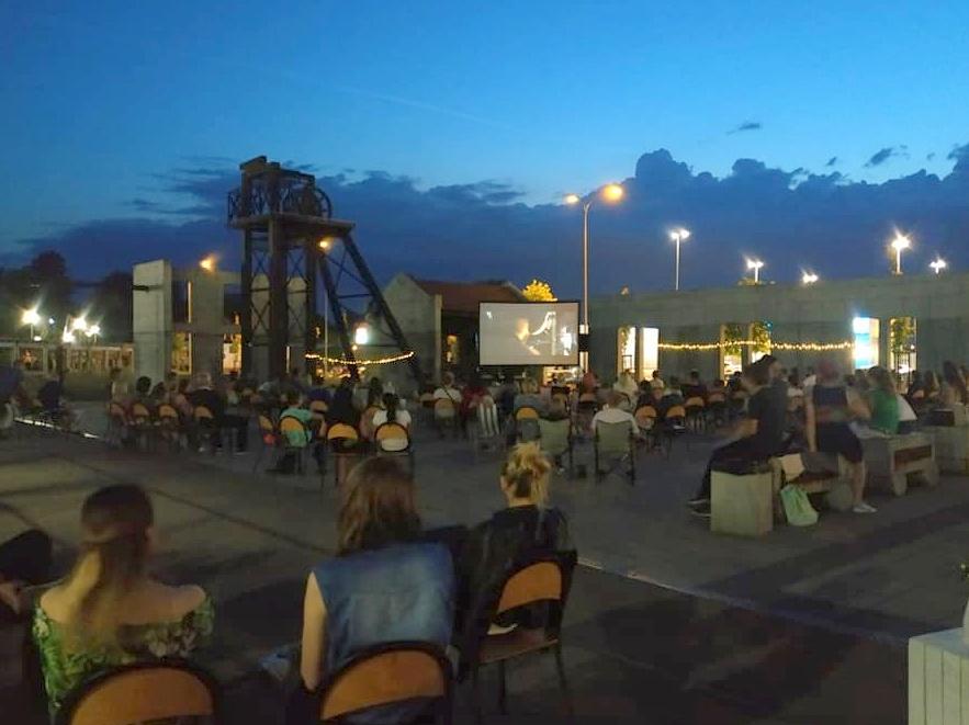 Letnie kino plenerowe w centrum Jaworzna
