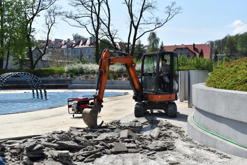 Ruszyły prace remontowe placu wodnego na plantach