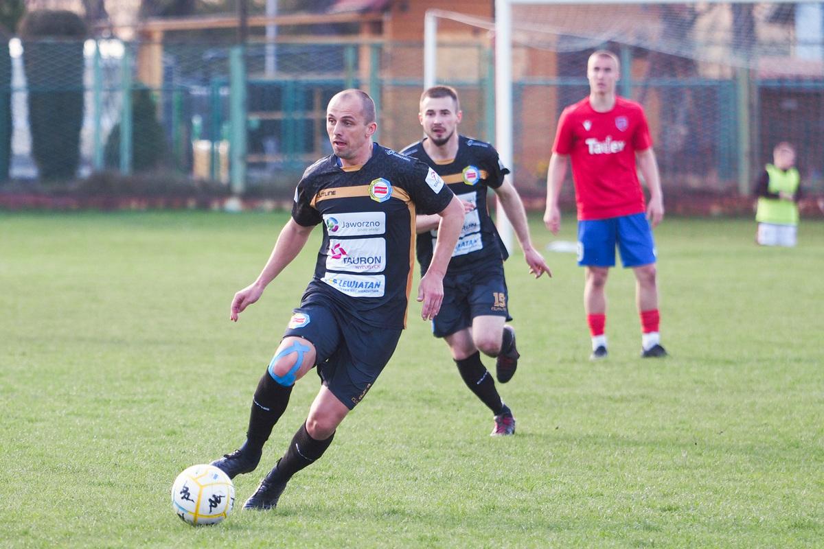 Lider rozgromił Szczakowiankę