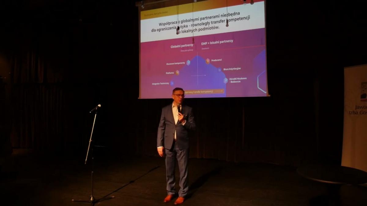 Jaworznicka Izba Gospodarcza spotkała się z ElectroMobility Poland ws. współpracy