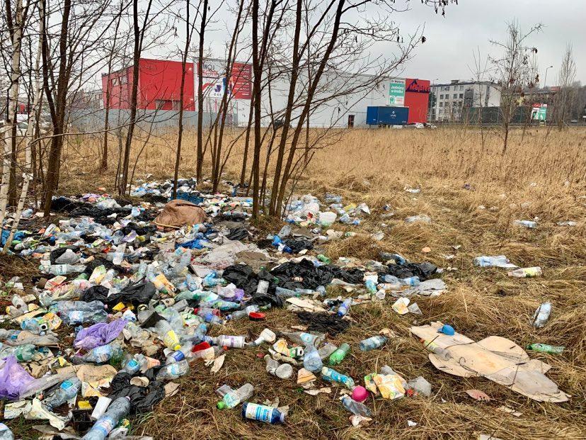 Śmierdzący problem, do którego nikt nie chce się przyznać