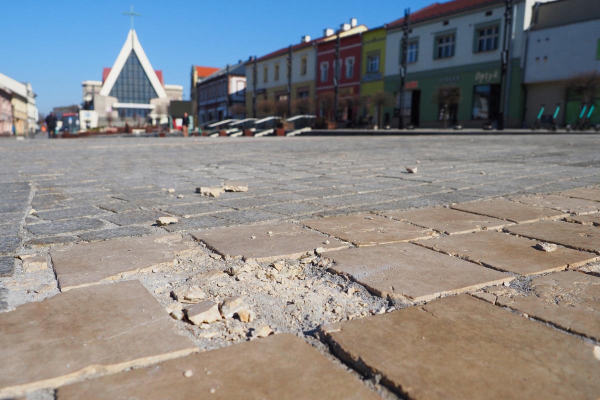 Rynek w Jaworznie w coraz gorszym stanie