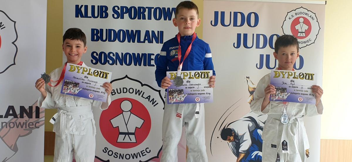 Szkoła Guja Jiujutsu na podium