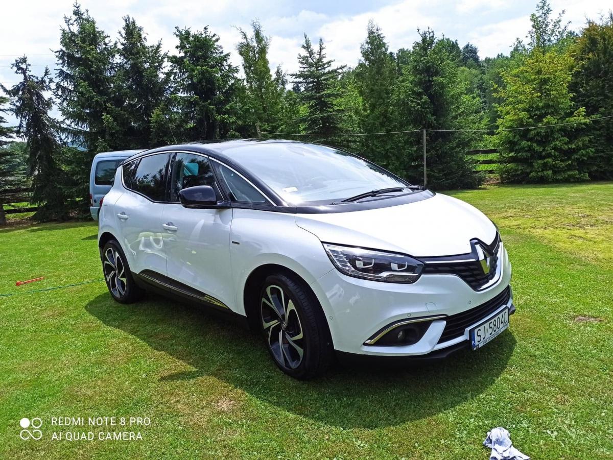 Skradziono samochód marki Renault na Osiedlu Podłęże. Odnalazło się w Chrzanowie