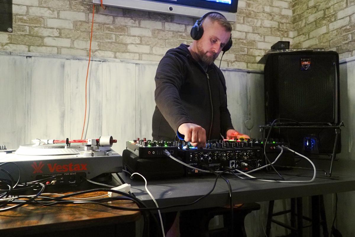 WOŚP – DJ HAX zagrał w Steel Virgin