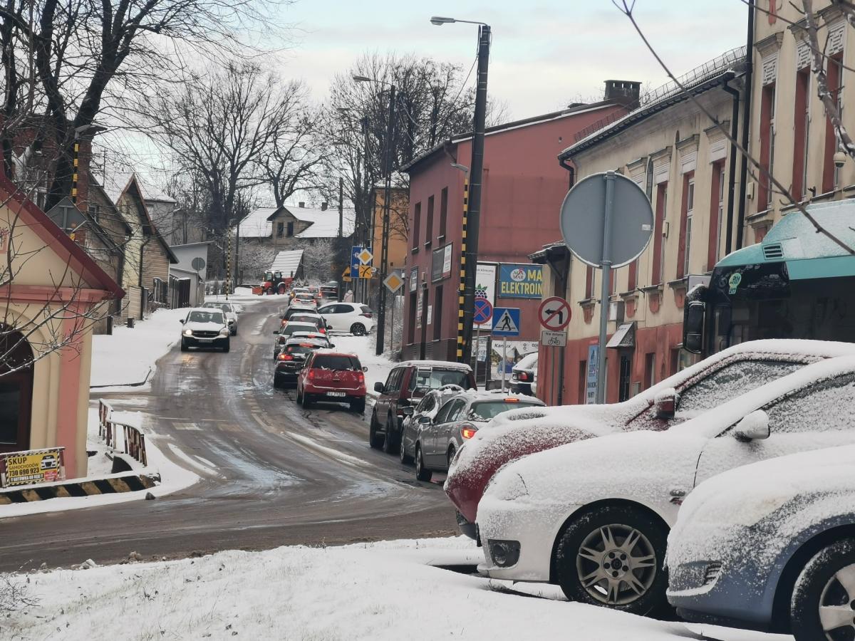 Trudne warunki na drogach w Jaworznie