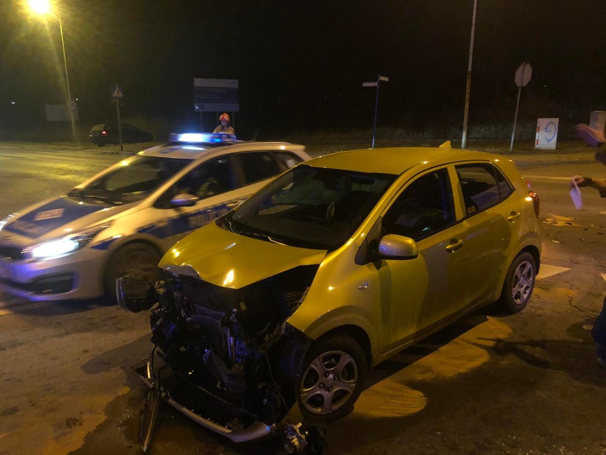 Wieczorna kolizja na ul. Olszewskiego