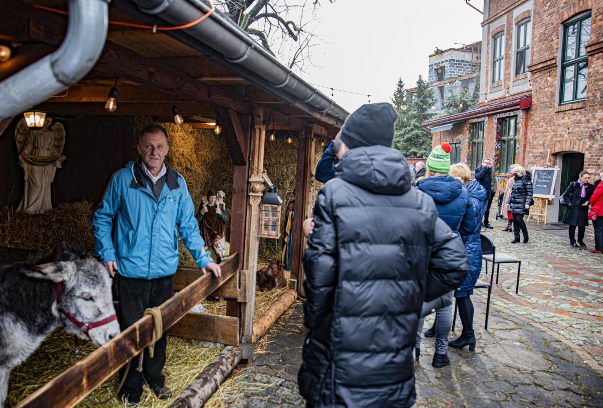 Kolędowanie z Brand Cameralis we Wspólnocie Betlejem