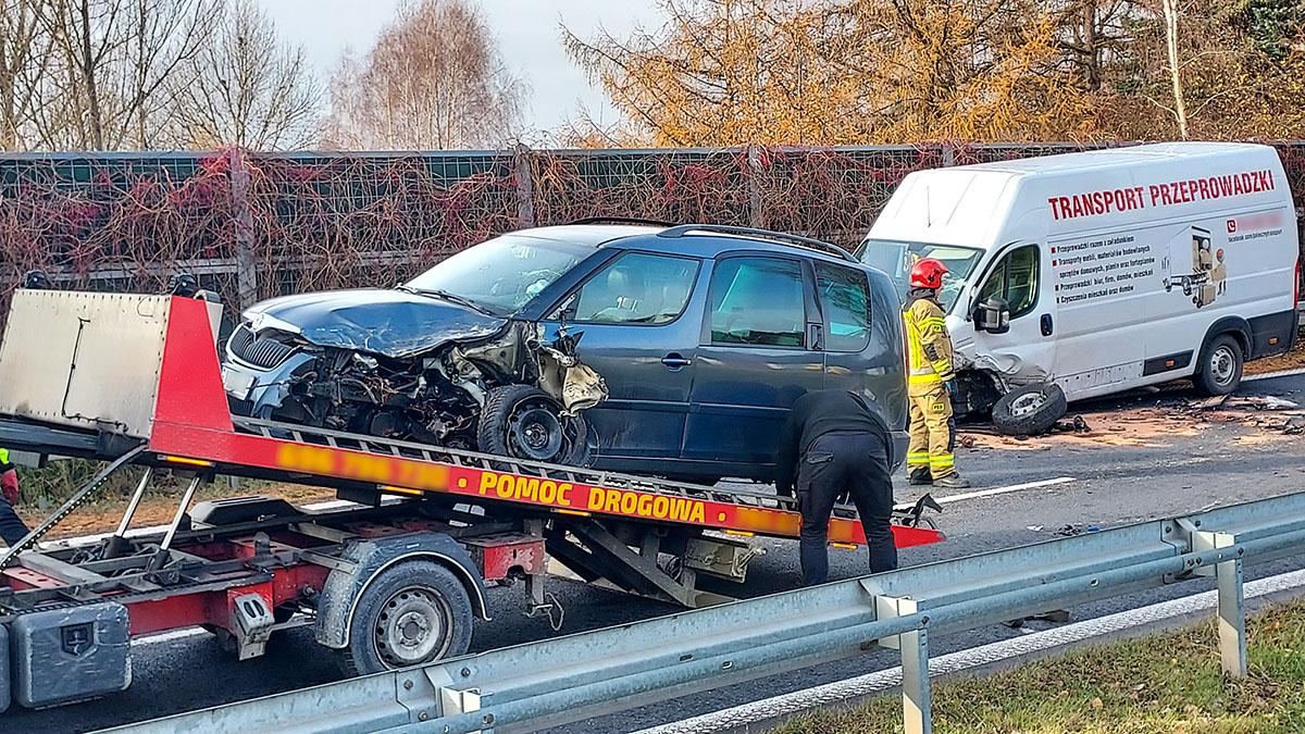 50-letnia kobieta na podwójnym gazie sprawcą wczorajszej kolizji na obwodnicy. Prawie 3 promile we krwi!