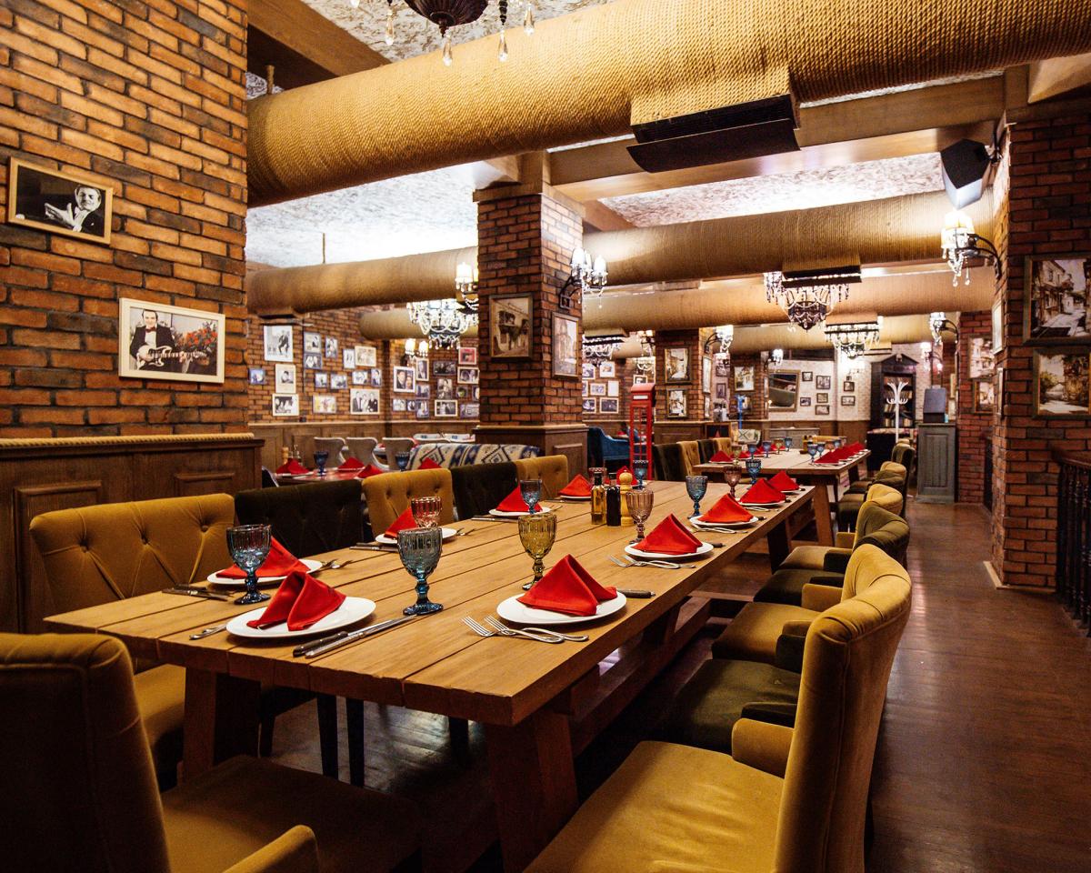 Nagłośnienie restauracji - Jakie wybrać głośniki